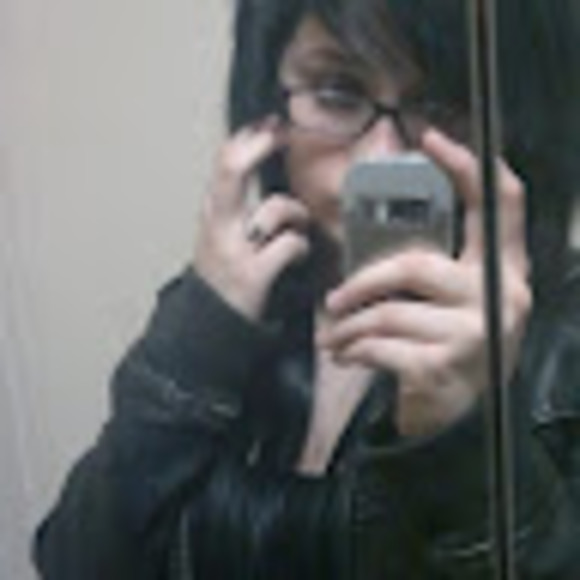 Meet your Posher, Sayleana - Picture 1 of 1